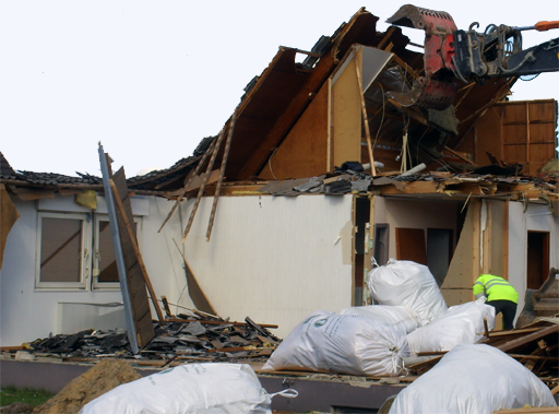 Haus in Tüten verpackt